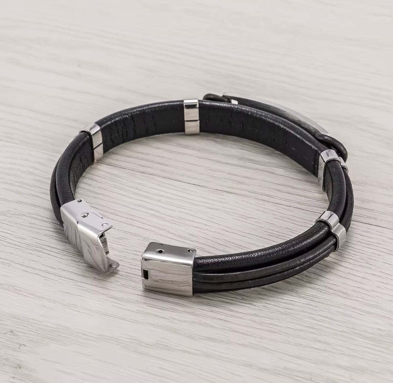 Pulsera de Cuero Para Hombres , Con Logotipo Grabado de Letras Gratis , Pulsera Sencilla de Acero Inoxidable