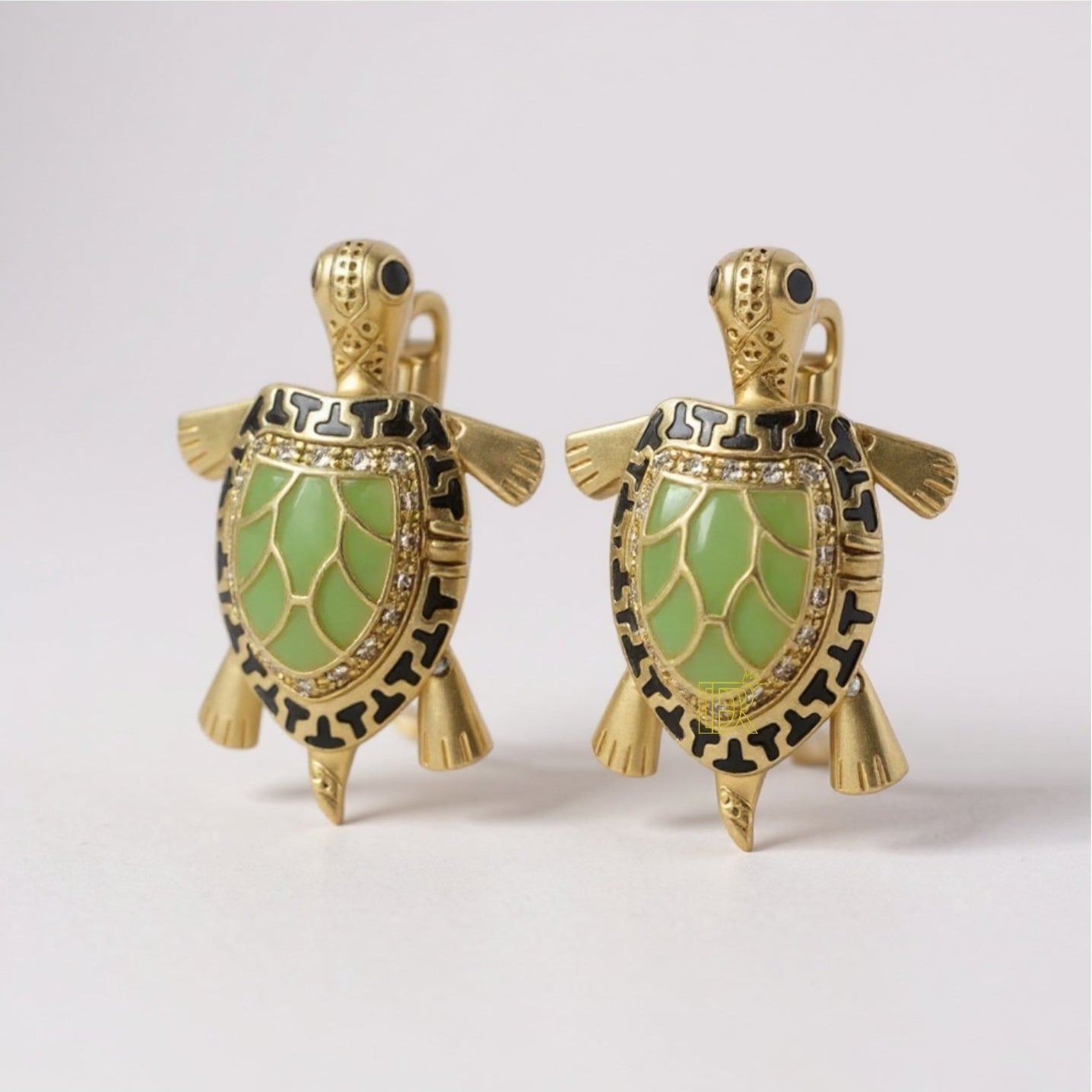 Didiray chapado en oro de 14k aretes con diseño de tortuga verde que se abre con un toque vintage  con acabado premium Joyería duradera