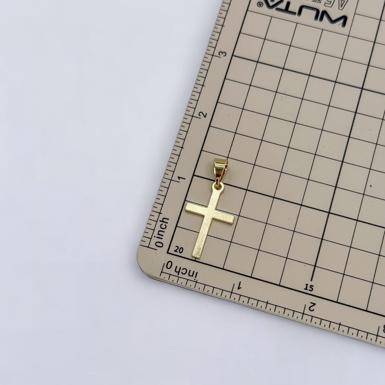 DIDIRAY CADENA UNISEX CON DIJE EN FORMA DE CRUZ  BAÑADO EN ORO DE 14 QUILATES CON LACA PROTECTORA DE PRIMERA CALIDAD,PARA USO DIARIO