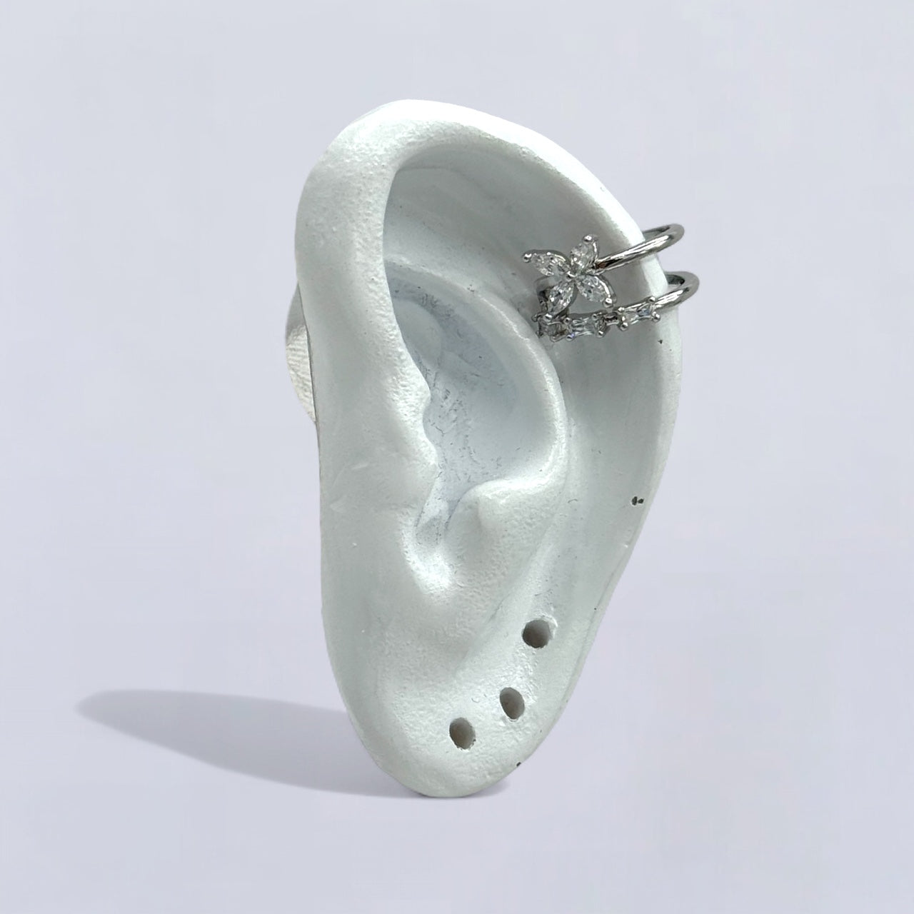 DIDIRAY - Pendientes de moda chapados en oro de 14 quilates para mujer, pendientes con clip para cartílago, sin perforaciones, joyería ligera con dije colgante, elegantes y con estilo.