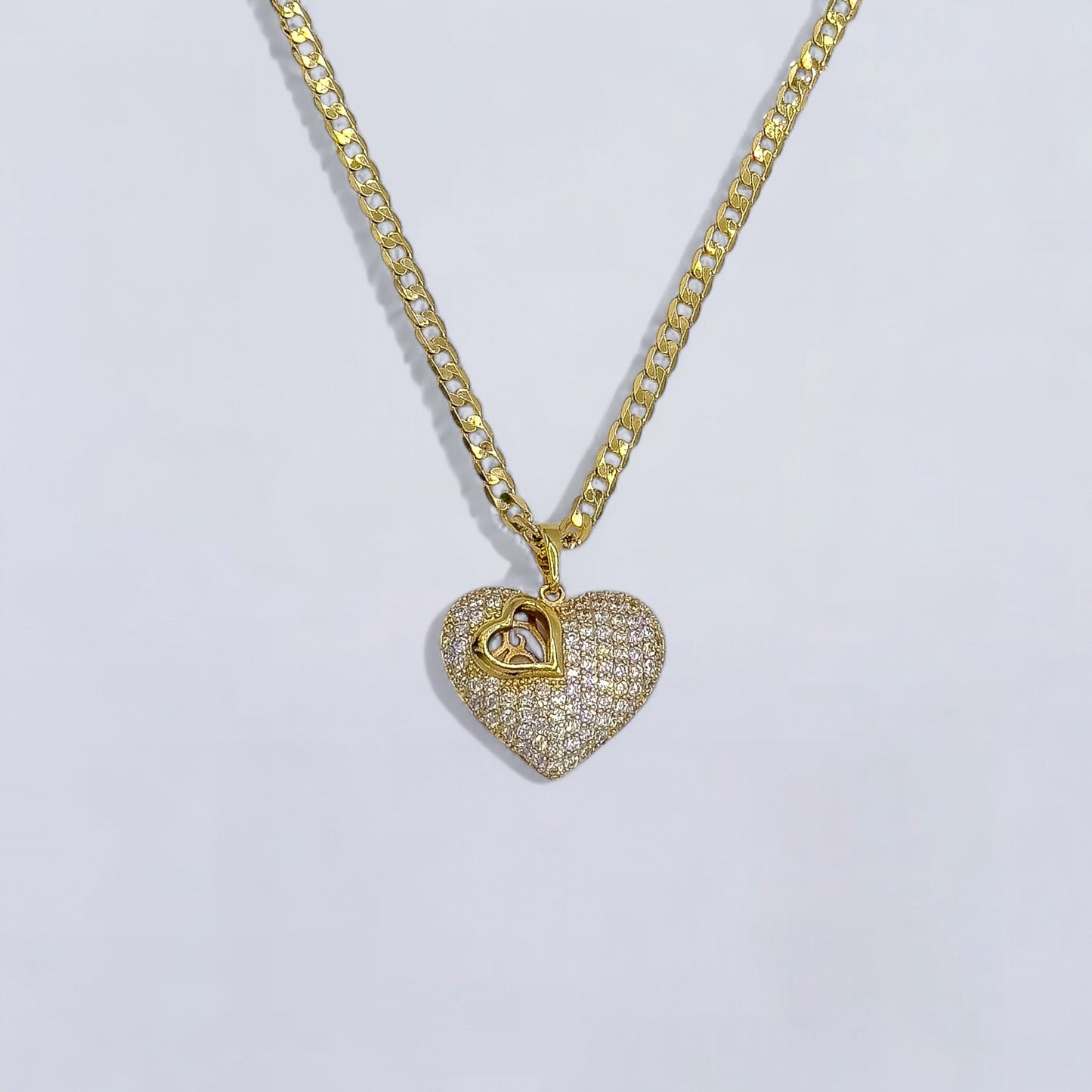 Cadena de eslabones cubanos Didiray Jewelry con colgante de corazón calado, hipoalergénica, chapada en oro de 14 quilates, acabado de lujo de alta calidad para uso diario.
